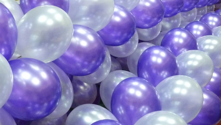Как создать декоративные композиции из воздушных шариков